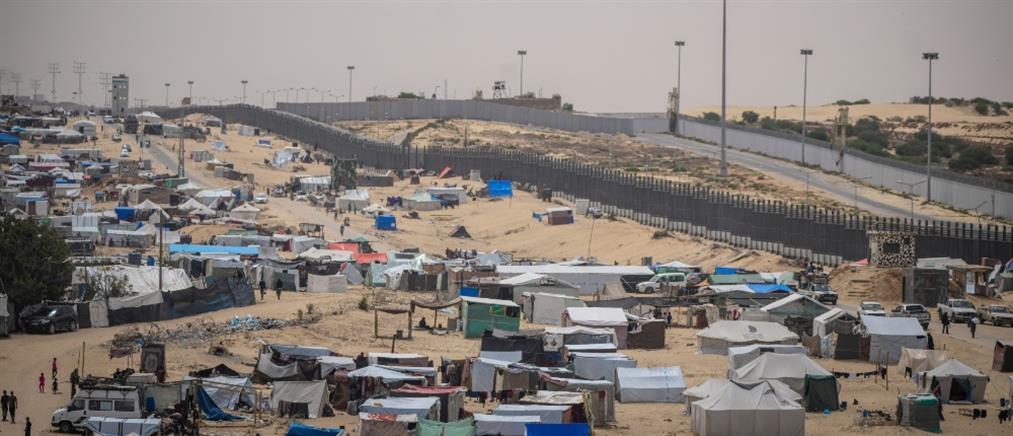 Μέση Ανατολή: Εκατοντάδες χιλιάδες άνθρωποι εγκαταλείπουν τη Ράφα