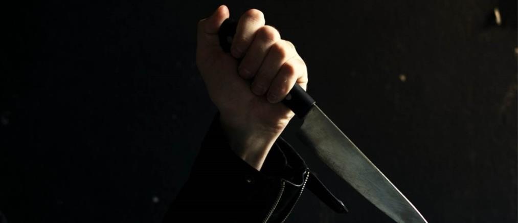 Εύβοια: Απειλές με μαχαίρια σε καφενείο χωριού (βίντεο)