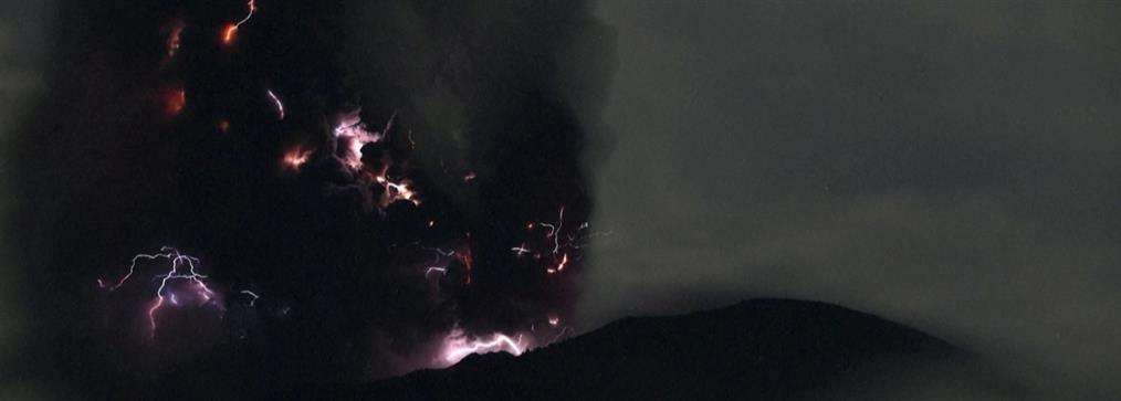 Ινδονησία: Έκρηξη ηφαιστείου - Εκκενώθηκαν 7 χωριά (εικόνες)