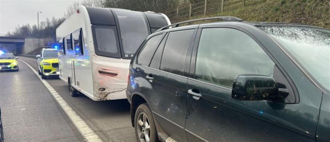 Βρετανία: Συνελήφθη 11χρονος που οδηγούσε αυτοκίνητο με κλεμμένο τροχόσπιτο! (εικόνες)