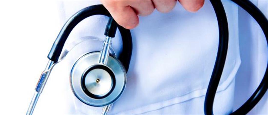 Πανελλήνιος Ιατρικός Σύλλογος: Ζητά “Κουμπί κινδύνου” στα Επείγοντα