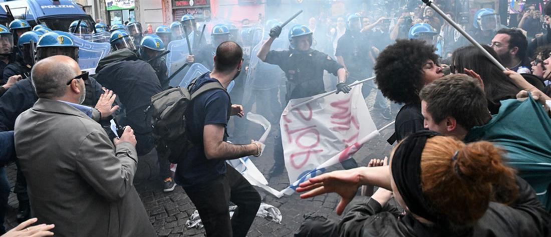 Ιταλία: Συγκρούσεις αστυνομικών με φοιτητές στη Νάπολη (εικόνες)