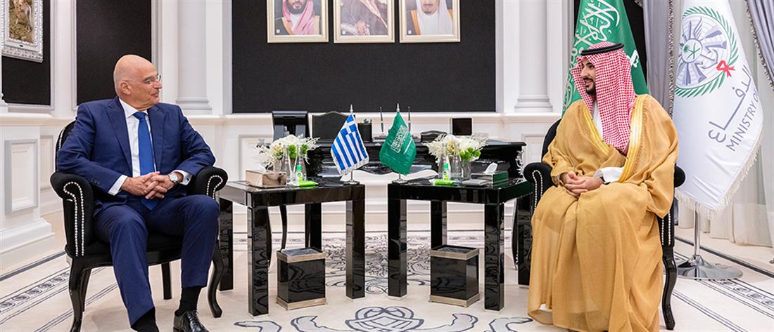 Σαουδική Αραβία: Επαφές Δένδια με... μενού για Patriot, αμυντική συνεργασία και Μέση Ανατολή