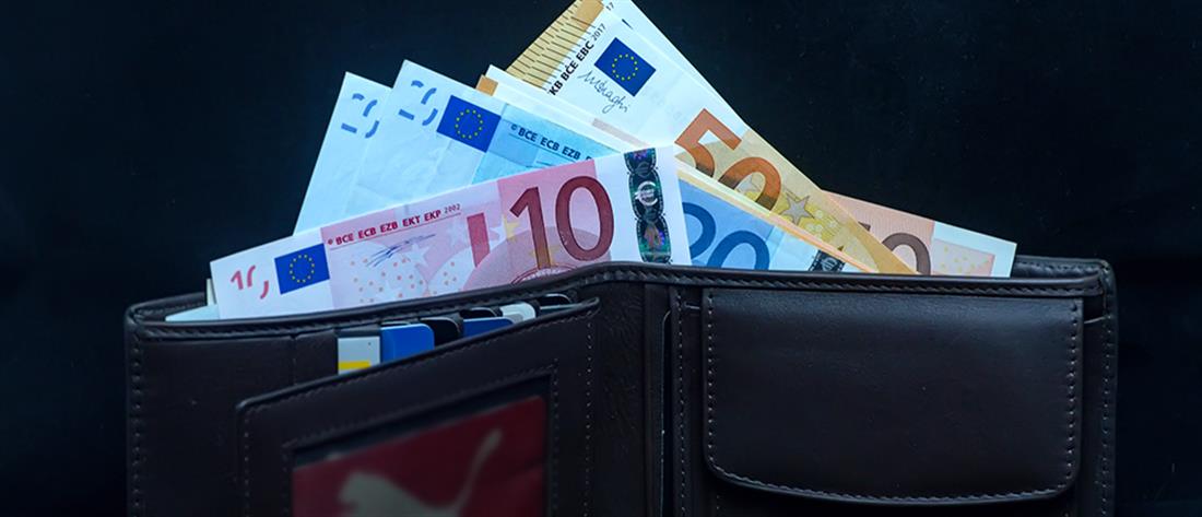 Πλαστά χαρτονομίσματα: Τον “τσάκωσαν” με 4300 ευρώ