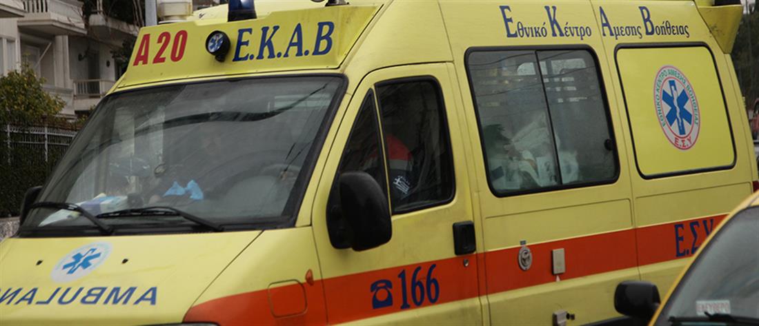 ΕΚΑΒ: Διασώστρια τραυματίστηκε σοβαρά στο κεφάλι εν ώρα υπηρεσίας