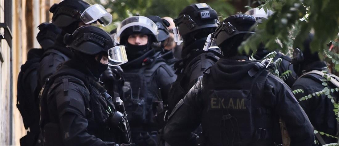 ΕΛΑΣ: Δεκάδες συλλήψεις σε επιχείρηση κατά τις εγκληματικότητας στο κέντρο τηςς Αθήνας