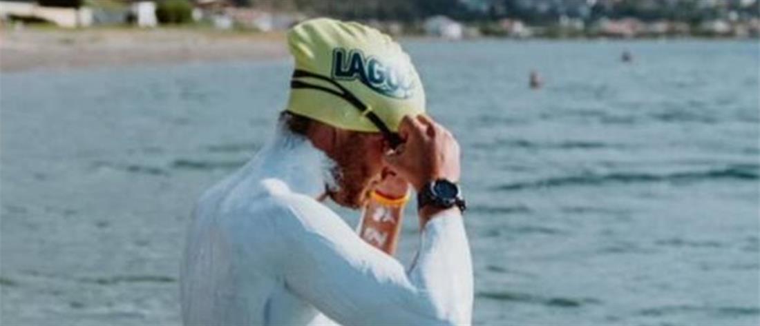 Κορινθιακός: Κολύμπησε 131 χλμ και κατέρριψε το παγκόσμιο ρεκόρ (εικόνες)