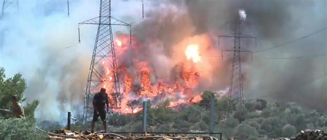 Φωτιά στον Κουβαρά: Εκκενώσεις περιοχών, εκρήξεις και μάχη με τις φλόγες (εικόνες)