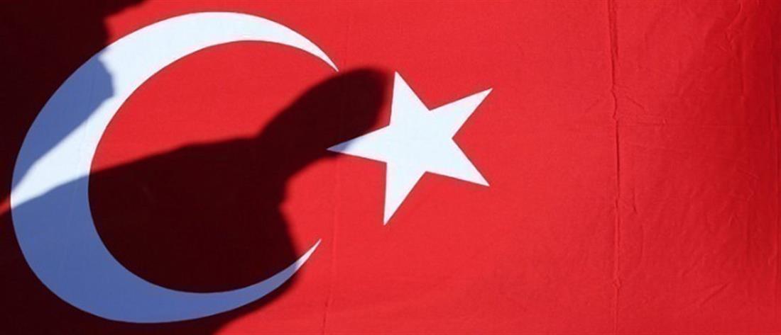 Τουρκία: προς απαγόρευση ο... Μπαγκς Μπάνι και τα Χελωνονιντζάκια!