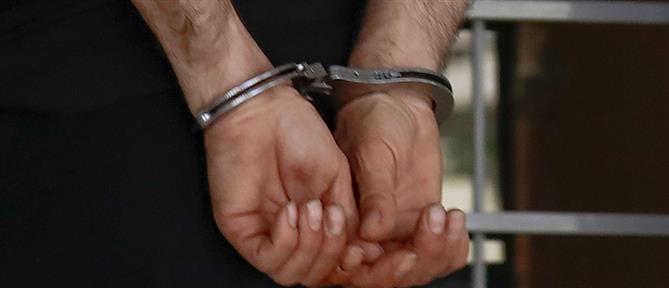 Κρήτη: Υπάλληλος των φυλακών προσπαθούσε να “περάσει” κινητά σε κρατούμενους