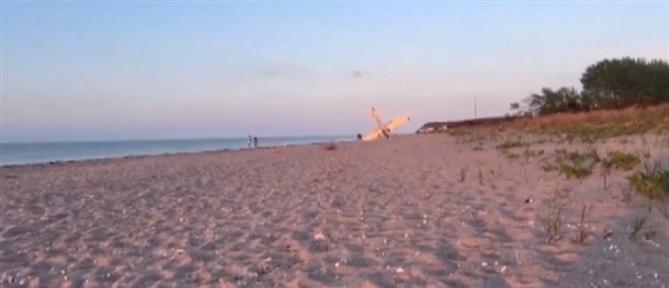 Λονγκ Άιλαντ: Έκτακτη προσγείωση αεροσκάφους σε παραλία (βίντεο)