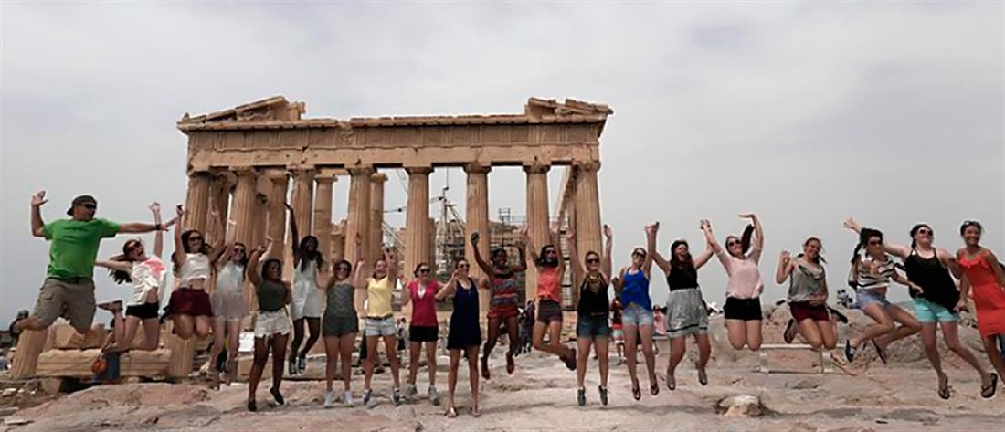 “Πράσινο φως” για επιμήκυνση της τουριστικής σεζόν στην Ελλάδα