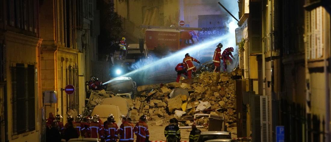 Μασσαλία - Κατάρρευση πολυκατοικίας: Φόβοι για νεκρούς στο ισοπεδωμένο κτήριο (εικόνες)