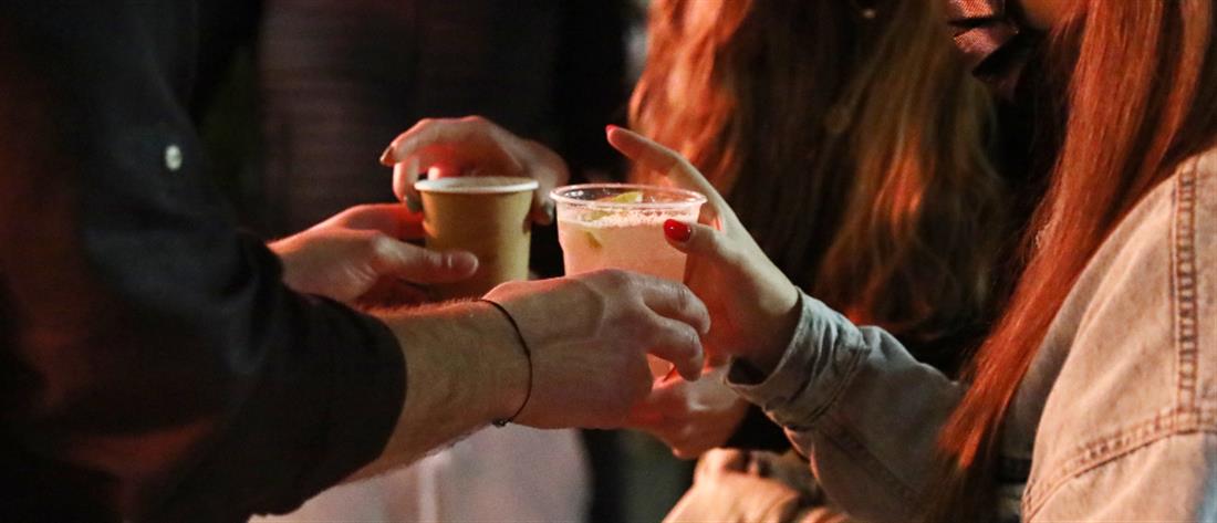 Κορονοϊός: Πρωθυπουργός έκανε πάρτι γενεθλίων και το πληρώσε ακριβά