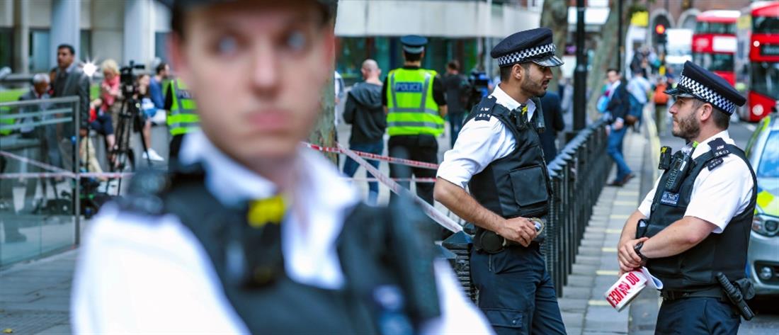 Λονδίνο: Αιματηρή επίθεση έξω από τα γραφεία της κυβέρνησης (βίντεο)