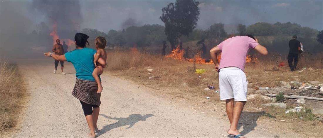 Εκκένωση οικισμών από φωτιά στην Κέρκυρα (εικόνες)