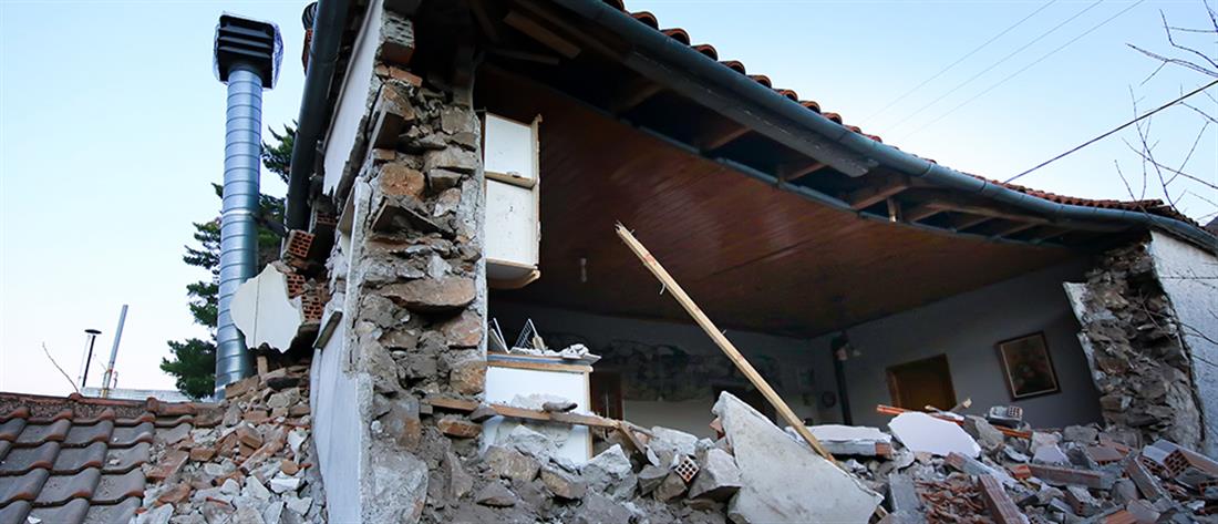 Ο Τσίπρας ζήτησε την άμεση στήριξη των σεισμοπαθών