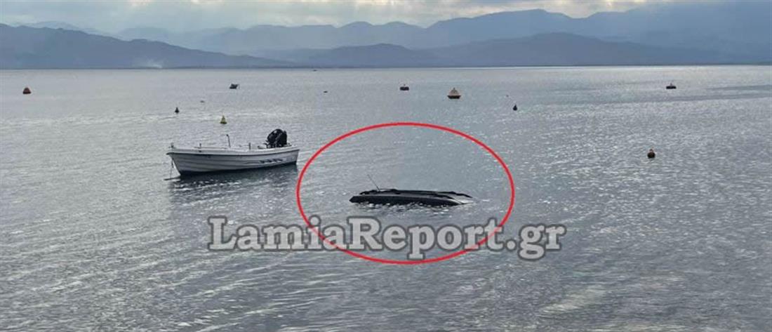 Ράχες: Αυτοκίνητο στην θάλασσα - Πολίτες έσωσαν τον οδηγό (εικόνες)