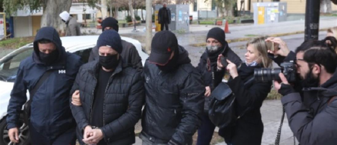 Δημήτρης Λιγνάδης: οι 8 λόγοι για τους οποίους εκδόθηκε ένταλμα σύλληψης