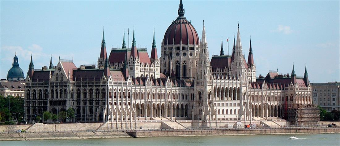 Ευρωκοινοβούλιο: Υβριδικό το καθεστώς της Ουγγαρίας