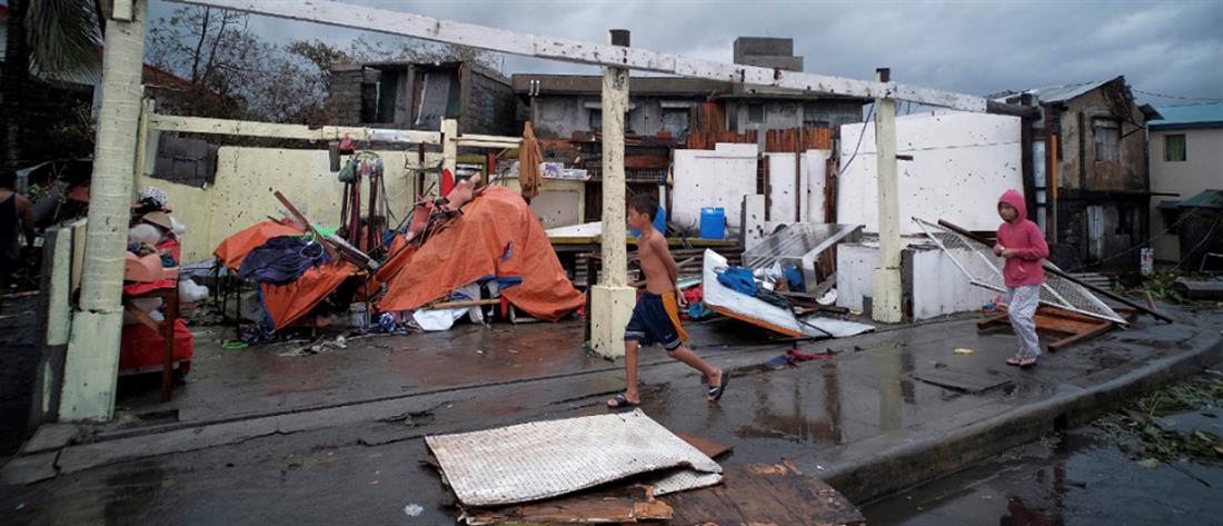 “Σάρωσε” τις Φιλιππίνες ο φονικός τυφώνας Φανφόν