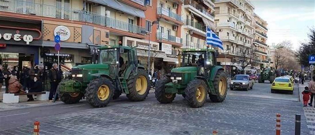 Σέρρες: Αγρότες με τρακτέρ στο κέντρο της πόλης (βίντεο)