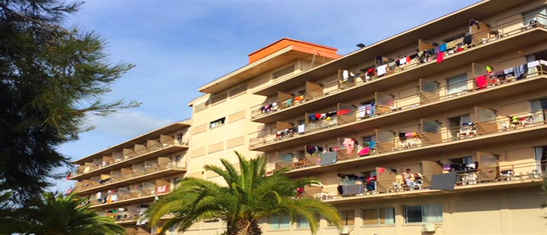 “Λουκέτο” σε ξενοδοχεία φιλοξενίας αιτούντων άσυλο - Παράταση στον περιορισμό κυκλοφορίας στα ΚΥΤ