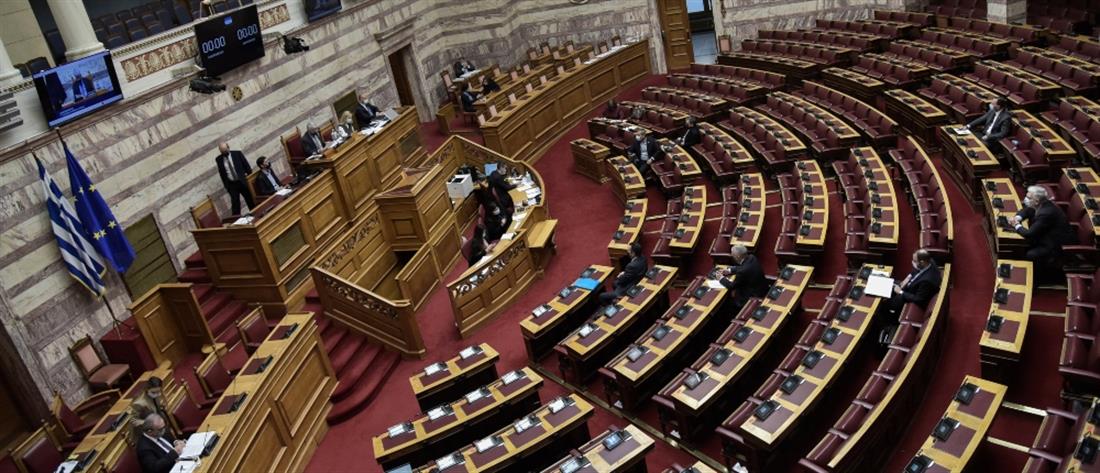 Βουλή: ο ΣΥΡΙΖΑ ζητά Εξεταστική για γκάλοπ και "λίστα Πέτσα"