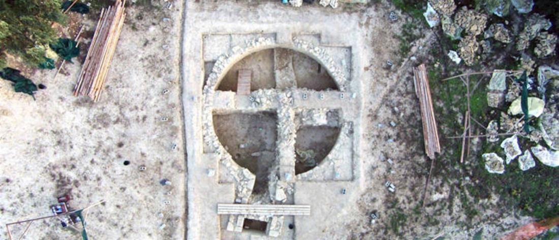 Εντυπωσιακές εικόνες: Συγκλονιστικά ευρήματα στον τάφο του “Γρύπα Πολεμιστή”