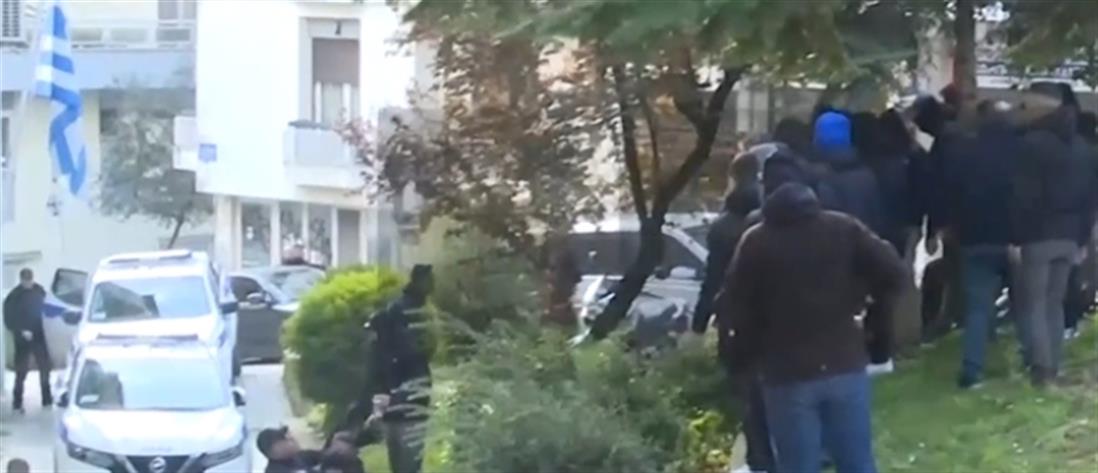 Ιωάννινα - Οπαδική συμπλοκή: Προπηλάκισαν τους συλληφθέντες