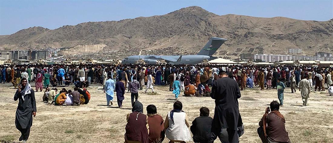 Αφγανιστάν: με ελικόπτερα από ταράτσα ξενοδοχείου διέφυγαν εκατοντάδες Αμερικανοί