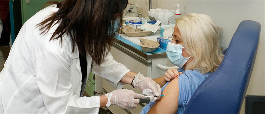 Κορονοϊός: ξεκίνησε ο εμβολιασμός στην Κρήτη (εικόνες)