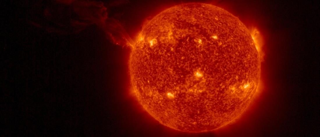 Έκρηξη στον Ήλιο: Η υπενθύμιση της απρόβλεπτης φύσης του (εικόνες)