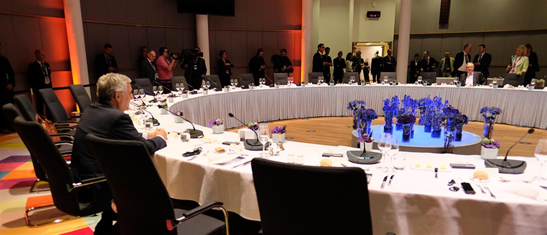 Συνεχίζεται η Σύνοδος Κορυφής για τις ηγετικές θέσεις της Ευρωπαϊκής Ένωσης