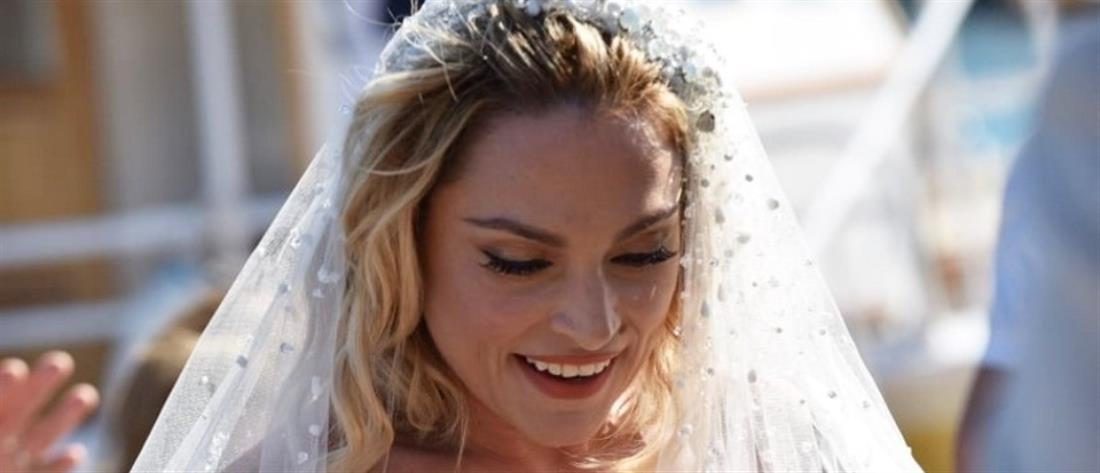Ελεονώρα Ζουγανέλη: Ο γάμος στις Σπέτσες και το νυφικό που επέλεξε (εικόνες)