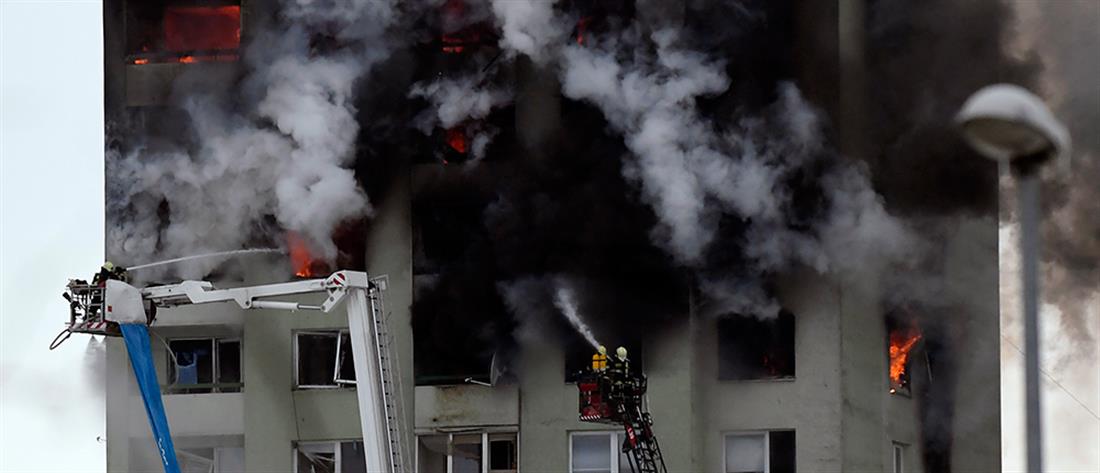 Σλοβακία: Φονική έκρηξη σε 12όροφη πολυκατοικία (βίντεο)