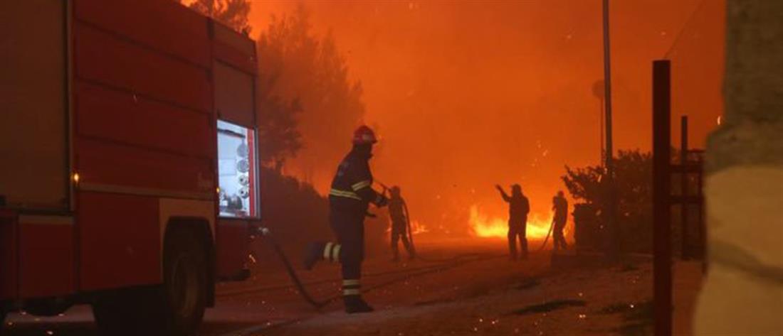 Πανικός από φωτιά σε τουριστικό θέρετρο της Κροατίας (βίντεο)