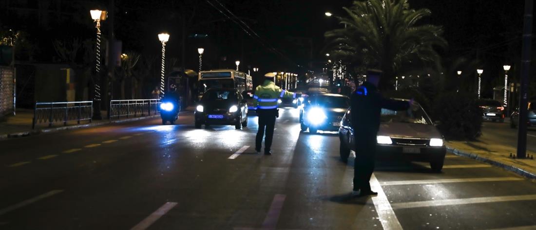 Lockdown: Αυστηροί έλεγχοι της Αστυνομίας τη νύχτα στην Αθήνα (εικόνες)