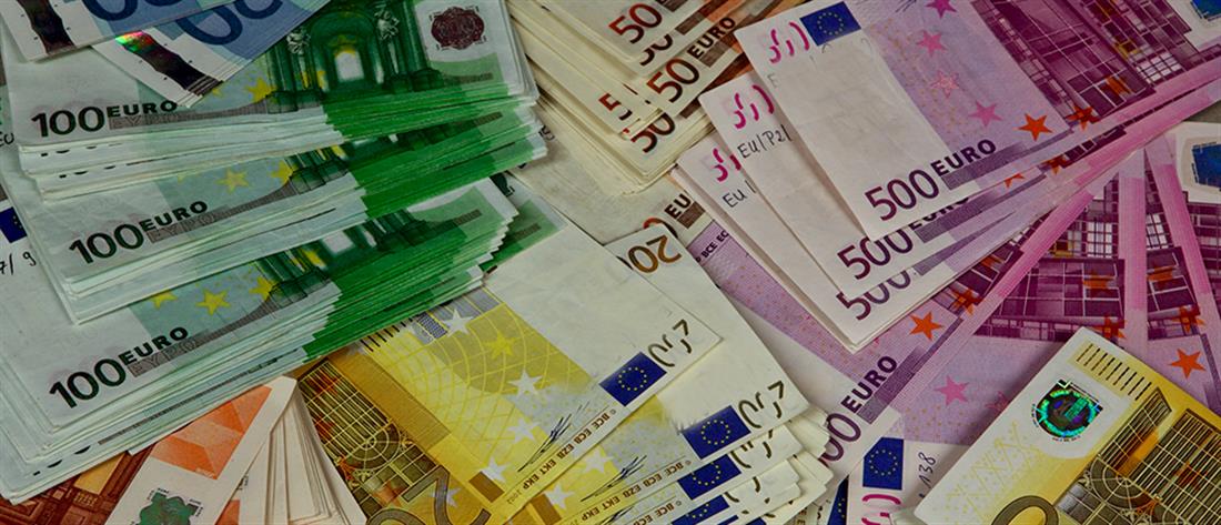 Χρέη κάτω του ενός ευρώ προς την Εφορία για 367.000 φορολογούμενους