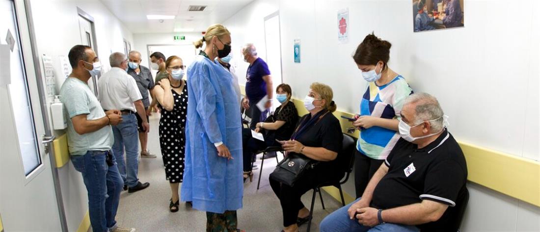 Κορονοϊός - ΗΠΑ: Ξανά με μάσκα οι εμβολιασμένοι σε κλειστούς χώρους