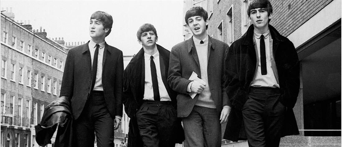 Beatles: Οι χειρόγραφοι στίχοι του “Hey Jude” πωλήθηκαν σε τιμή ρεκόρ