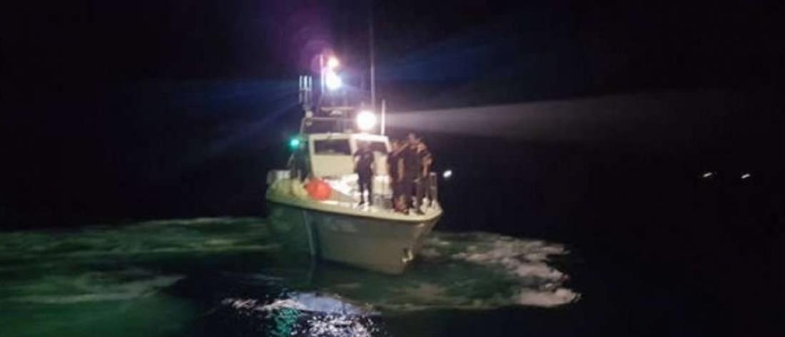 Λιχαδονήσια: Σκάφος προσάραξε και εξέπεμψε “SOS”