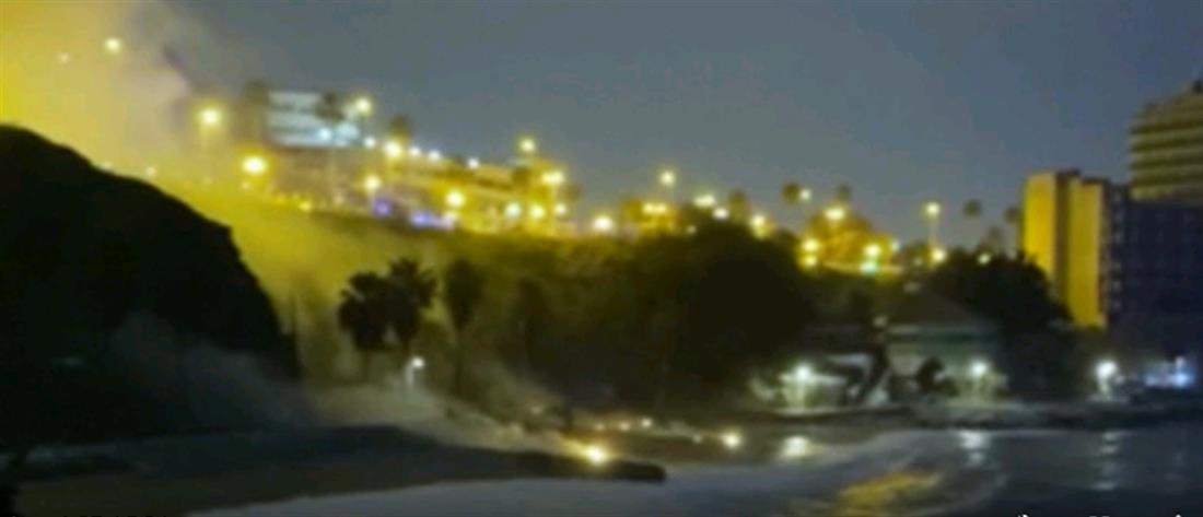 Ελεγχόμενη έκρηξη νάρκης στη θάλασσα (βίντεο)