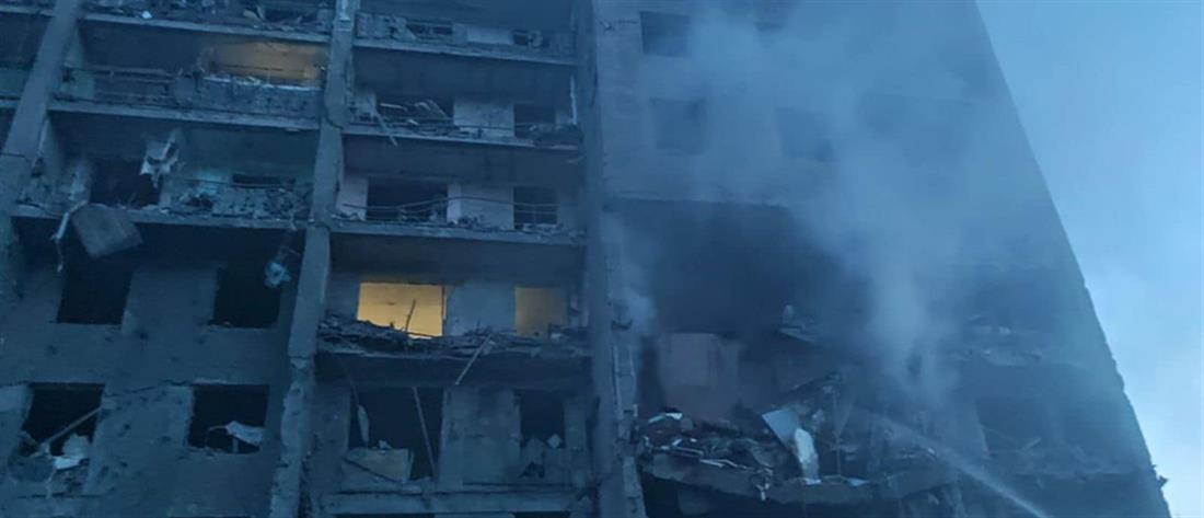 Πόλεμος στην Ουκρανία: Νέος βομβαρδισμός σε πολυκατοικία στη Ζαπορίζια 