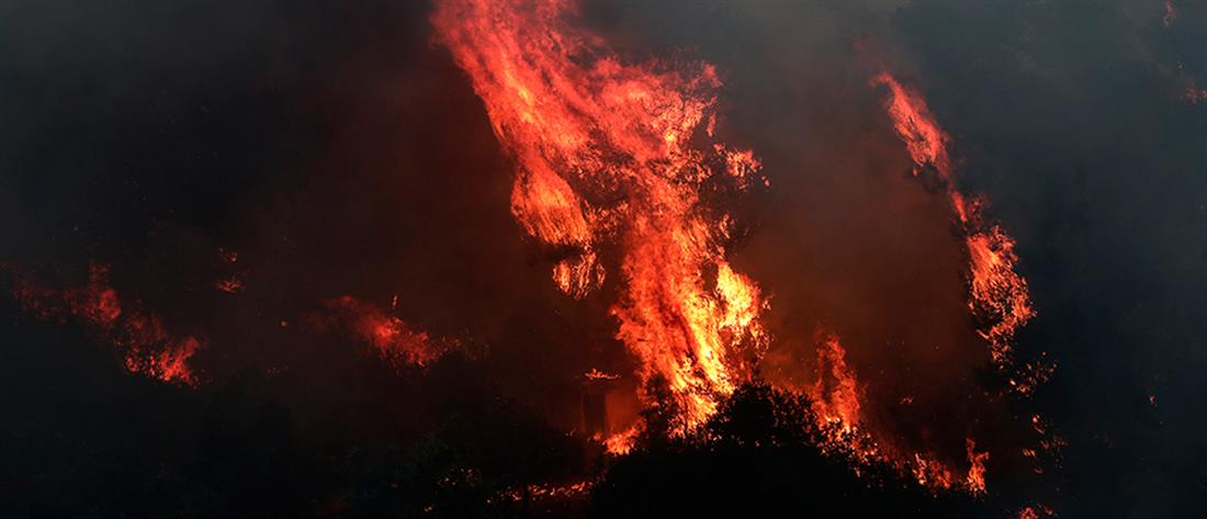 Μεγάλη πυρκαγιά στο όρος Αδέρες