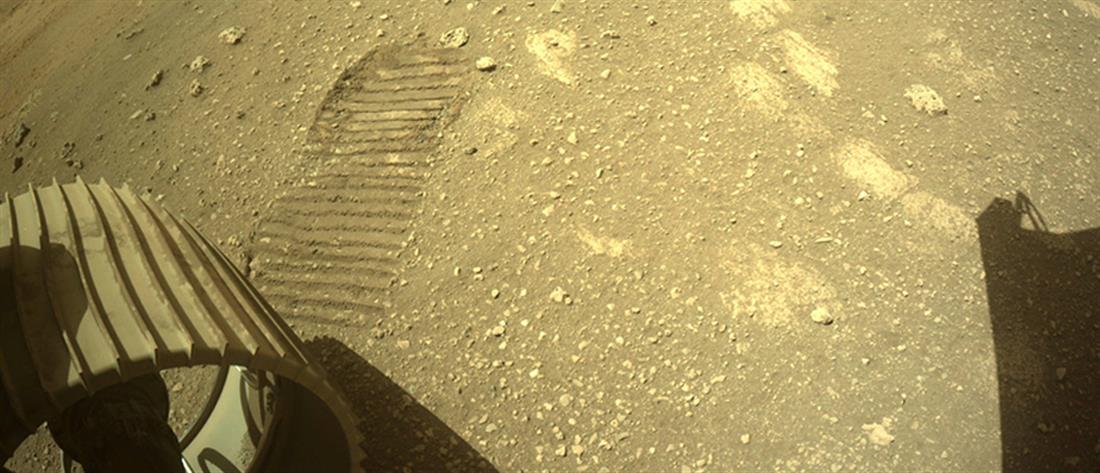 Άρης: οι πρώτες εικόνες από τη “βόλτα” του Perseverance στον “κόκκινο πλανήτη”