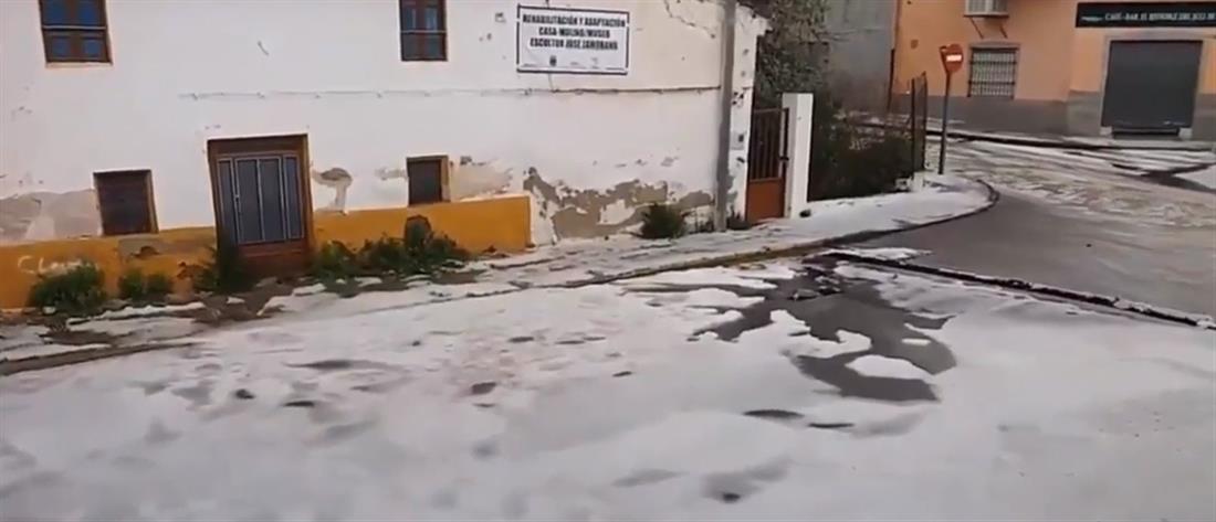 Ισπανία: διάσωση γυναίκας από το πλημμυρισμένο σπίτι της (βίντεο)
