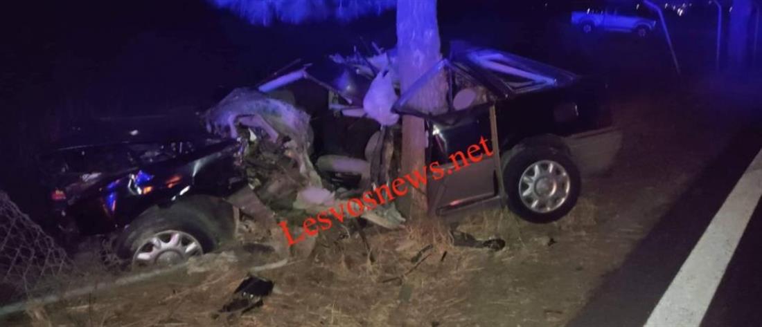 Τροχαίο: Νεκρός 43χρονος - Το αμάξι του “καρφώθηκε” σε δέντρο (εικόνες)