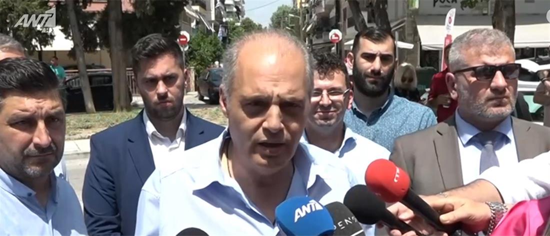 Εκλογές: Ο Βελόπουλος ψήφισε στη Θεσσαλονίκη  - Μπήκε σε λάθος εκλογικό κέντρο (βίντεο)
