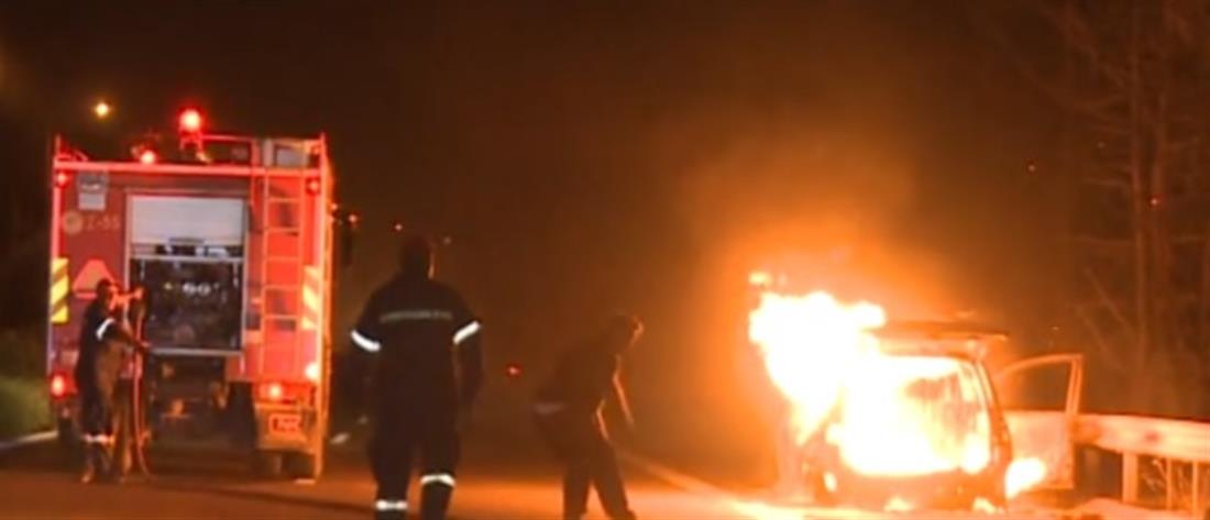 Φωτιά σε αυτοκίνητο εν κινήσει στην Κορίνθου-Τριπόλεως (βίντεο)
